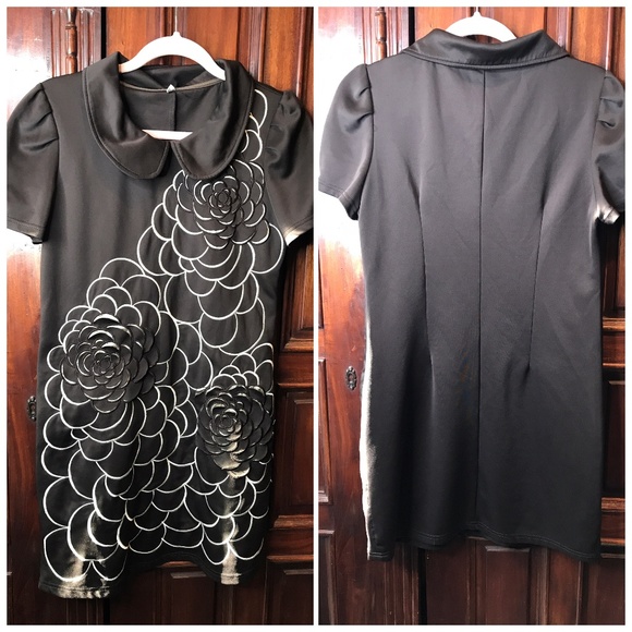 Dresses & Skirts - Chrysanthemum Embroidered Cut Out Appliqué Collared Shift Brown Shift Dress Sz.M